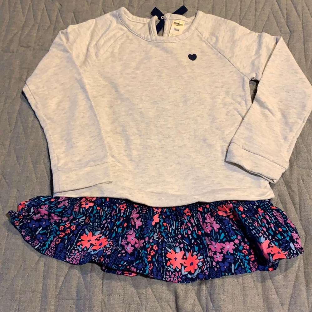 Girls cute sweater!  Size 6/6x